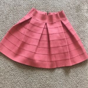 Pink pleated skirt